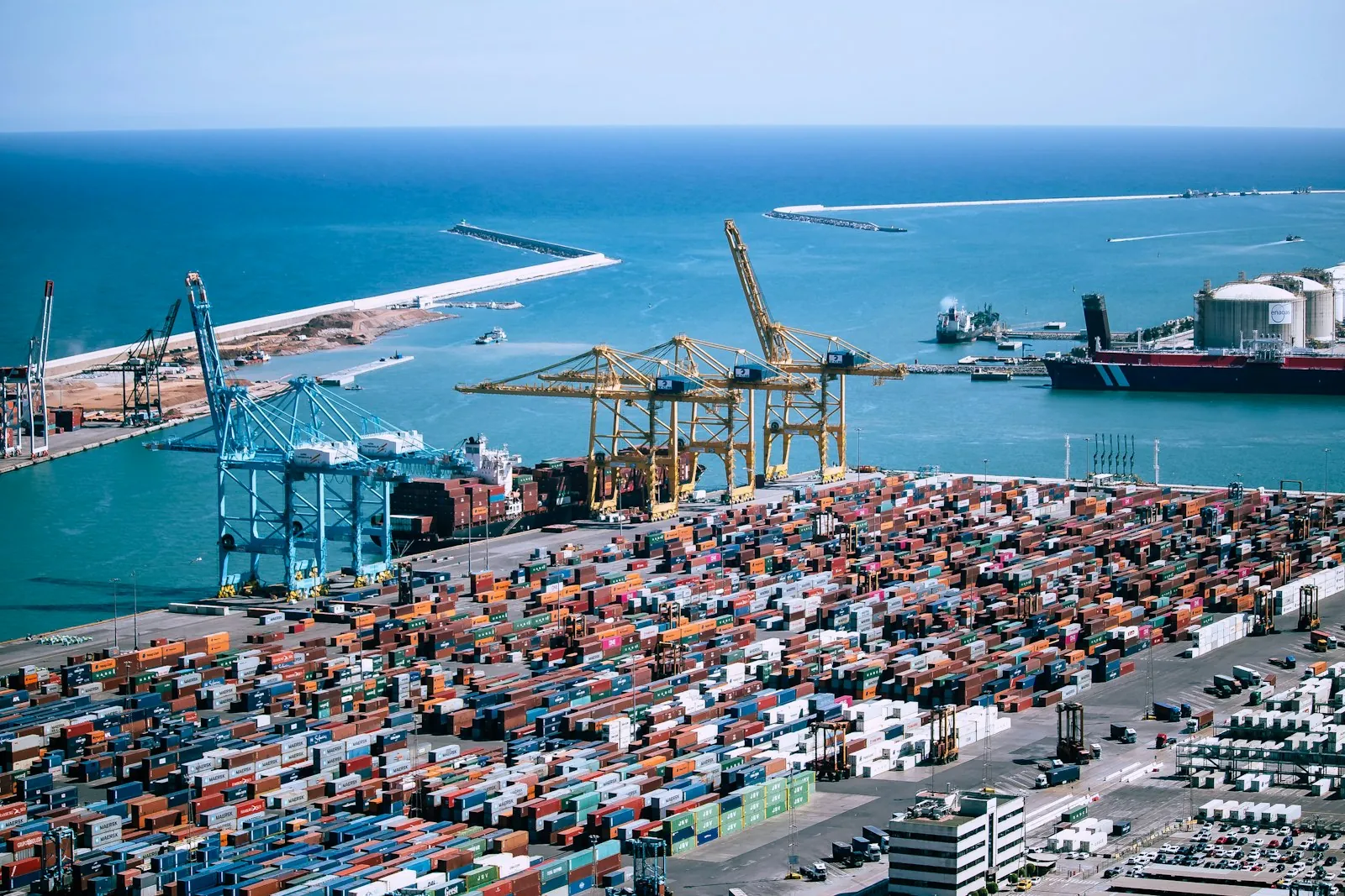 Khanz Marine yard photograph 3